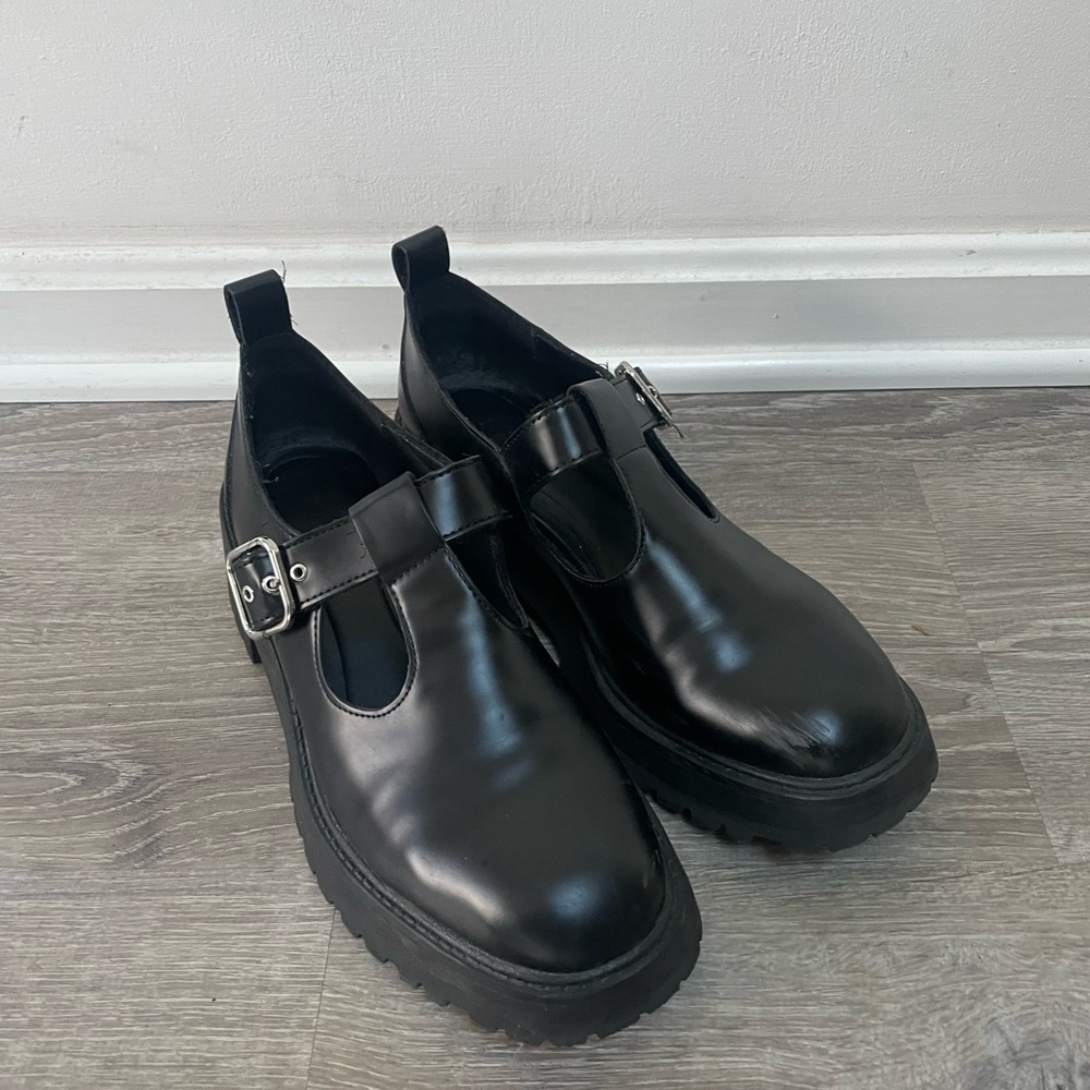 Sleek Black T-Strap Buckle Shoes